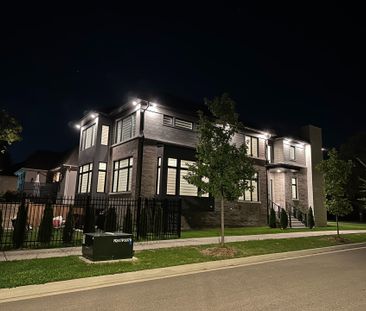 For Lease - 251 Oxford Street, Richmond Hill, Ontario - Photo 5