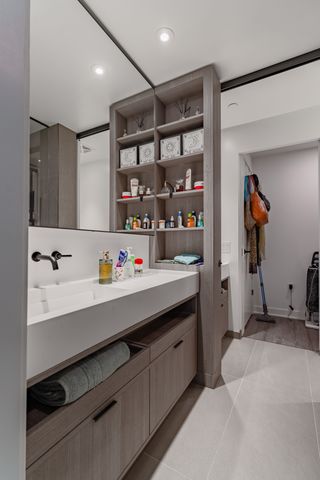 For Lease - 55 Charles Street Unit# 3408, Toronto, Ontario - Photo 3