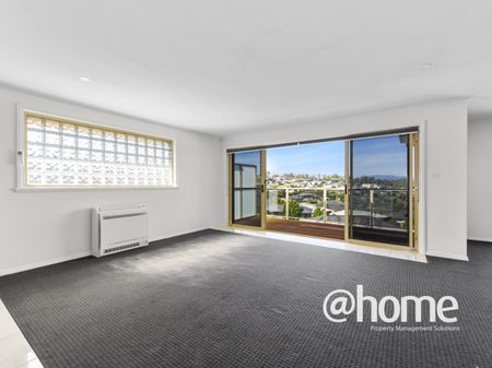 Beauty on Bordin - Photo 2