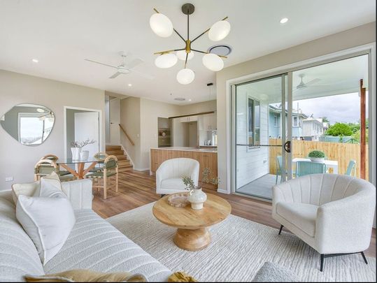 Stunning Modern Home in Prime Stafford Location - Photo 1