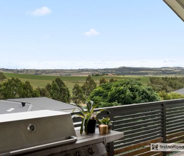 Modern Family Home - Photo 3