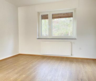 ***ERSTBEZUG NACH SANIERUNG – FAMILIEN Wohnung*** Sehr helle 4-Zimm... - Foto 1