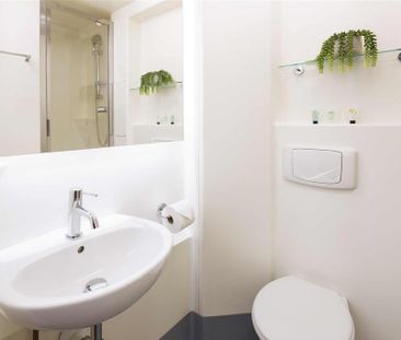 Studio to rent - Photo 6