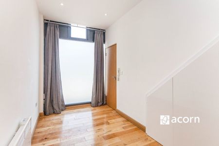 Flat to rent - Stanstead Road, London, SE23 - Photo 2