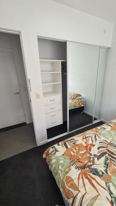 Mount Gravatt East - Photo 1