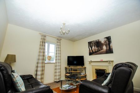 2 bedroom serviced apartment to rent - Photo 3