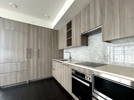 For Lease - 95 Mcmahon Drive Unit# 1102, Toronto, Ontario - Photo 4