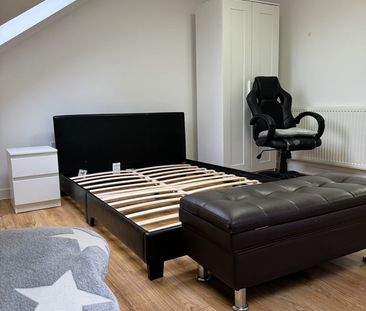 1 Bed Flat, New City Road, E13 - Photo 1