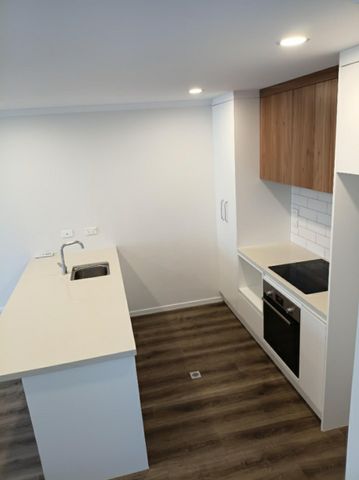 Central CBD Living - Photo 5