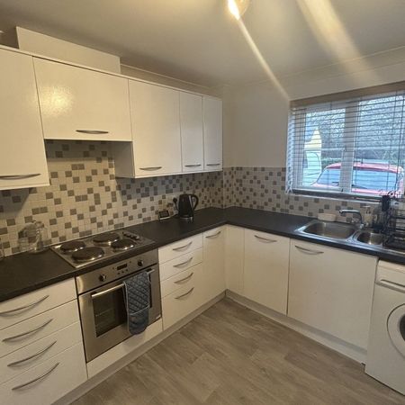 Mazurek Way, SWINDON - Photo 4