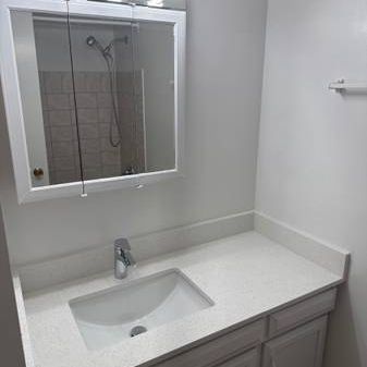 2 bedroom for rent - Photo 1