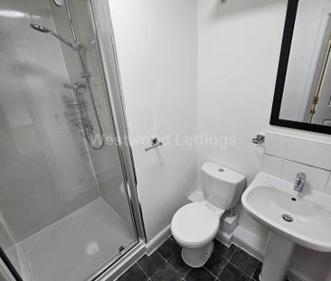 2 bedroom flat to rent - Photo 6
