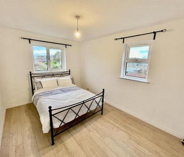 17 Demesne Crescent, Ballywalter, Newtownards, BT22 2UE - Photo 3