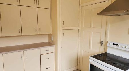 Epuni Living - Photo 3