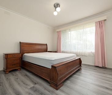 Comfortable Living in Burwood East - Photo 3