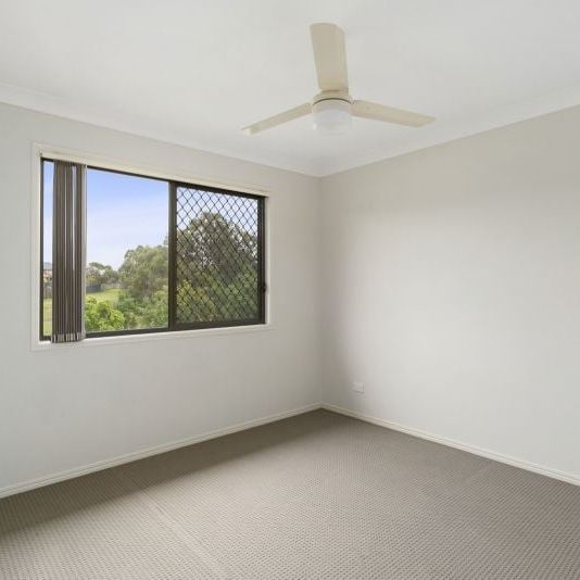 Spacious Four Bedroom Family Home - Photo 1