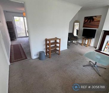 3 bedroom terraced house to rent - Photo 2
