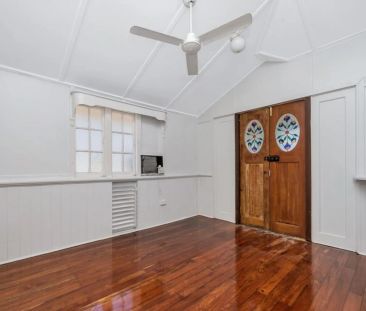 Charming and Rural - Photo 6