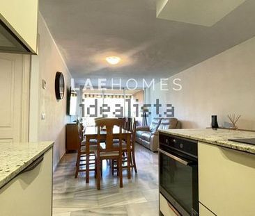 Alquiler de piso en Avenida Benajarafe - Photo 1