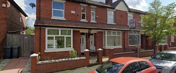 3 Bed Terraced House, Bluestone Road, M40 - Photo 1
