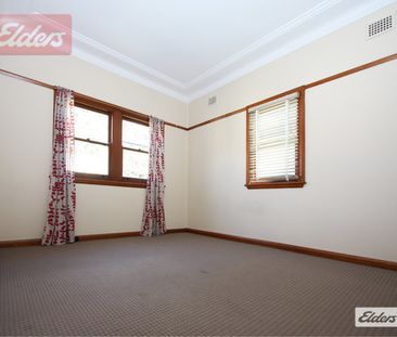 84 Flora Street - Photo 2