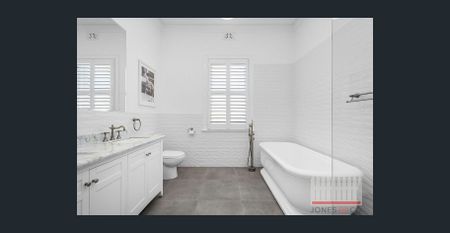 Elegant Character Home in the Heart of Mount Lawley - 63 Second Ave - Photo 4