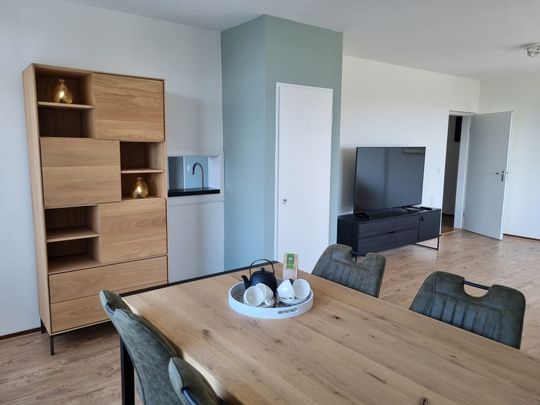 Te huur: Jacques Urlusstraat 147, 2551 HB Den Haag - Foto 1