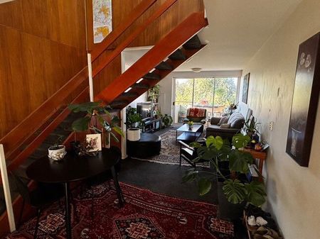 St Kilda West - Photo 5