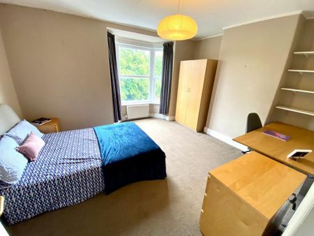 4 bedroom terraced house to rent - Photo 3