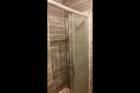 Room in a Shared House, Thackeray Road, SO17 - Photo 4