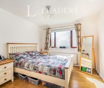 1 bedroom apartment to rent Farriers Road, Epsom, KT17 - Photo 4
