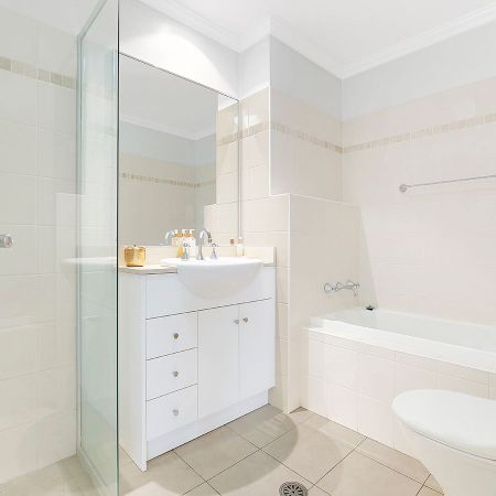 NEATLY PRESENTED TWO BEDROOM UNIT - Photo 3