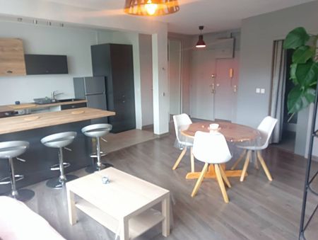 Beau lieu de convivialité entre colocataires - Photo 2