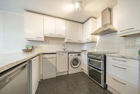 Scott Avenue, Putney SW15 - Photo 5