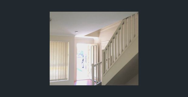 Low-Maintenance Living in a Secure Tingalpa Complex, Gardening Included in Rent - Photo 1