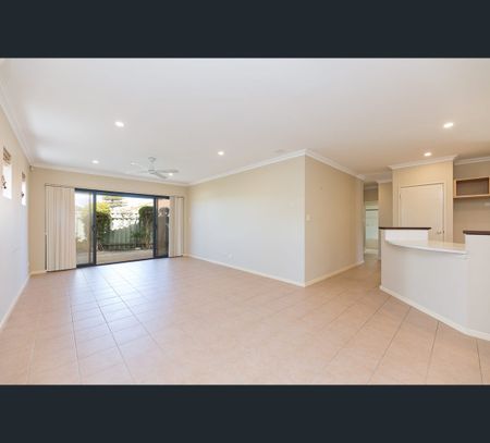 20A Phillips Grove, Innaloo, WA 6018 - Photo 4