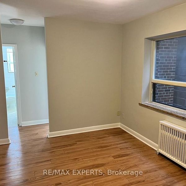 For Lease - 3261A Lake Shore Boulevard Unit# 102, Toronto, Ontario - Photo 1