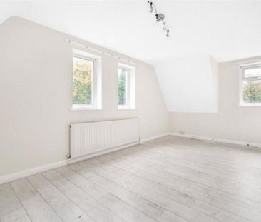 4 bedroom detached house to rent - Photo 6