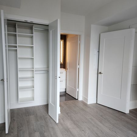 For Lease - 259 Kingsway Way Unit# 429, Toronto, Ontario - Photo 3