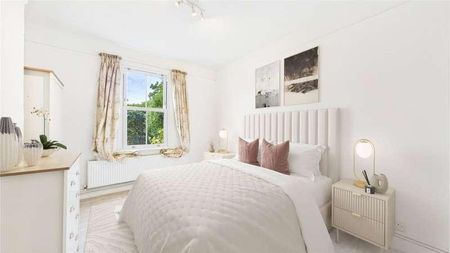 Horsell, Woking, Surrey, GU21 - Photo 2