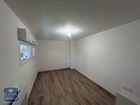 Location Appartement 1 pièce 38m² CLERMONT FERRAND 63000 - Photo 3