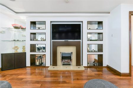 4 bedroom terraced house to rent - Photo 3