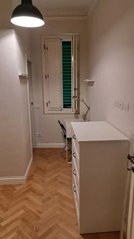 Piazza de Pitti, Florence, Tuscany 50125 - Photo 2