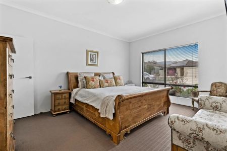 Spacious home in Baldivis Central. - Photo 5