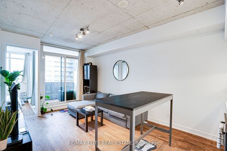 Carnaby Lofts 20 , #520 - Photo 2