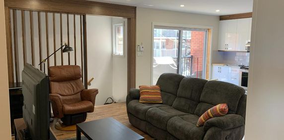 Logement 5 ½ NEUF, lumineux et moderne ! - Photo 2
