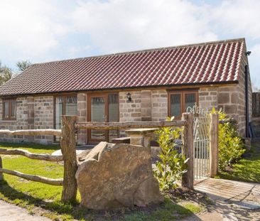 2 bedroom barn conversion to rent - Photo 2