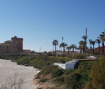 Alquiler de piso en Calle Manuel Molino - Photo 1