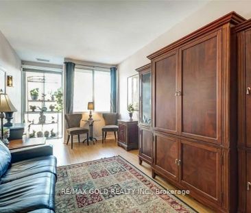 10 Gateway Boulevard #203 - Photo 2