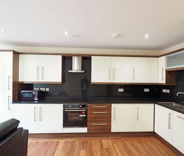 4 bedroom apartment to rent - Photo 6